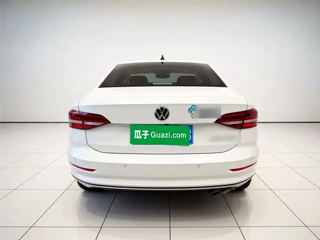 Volkswagen Lavida 2021 1.5L Auto Comfort Edition фото 4