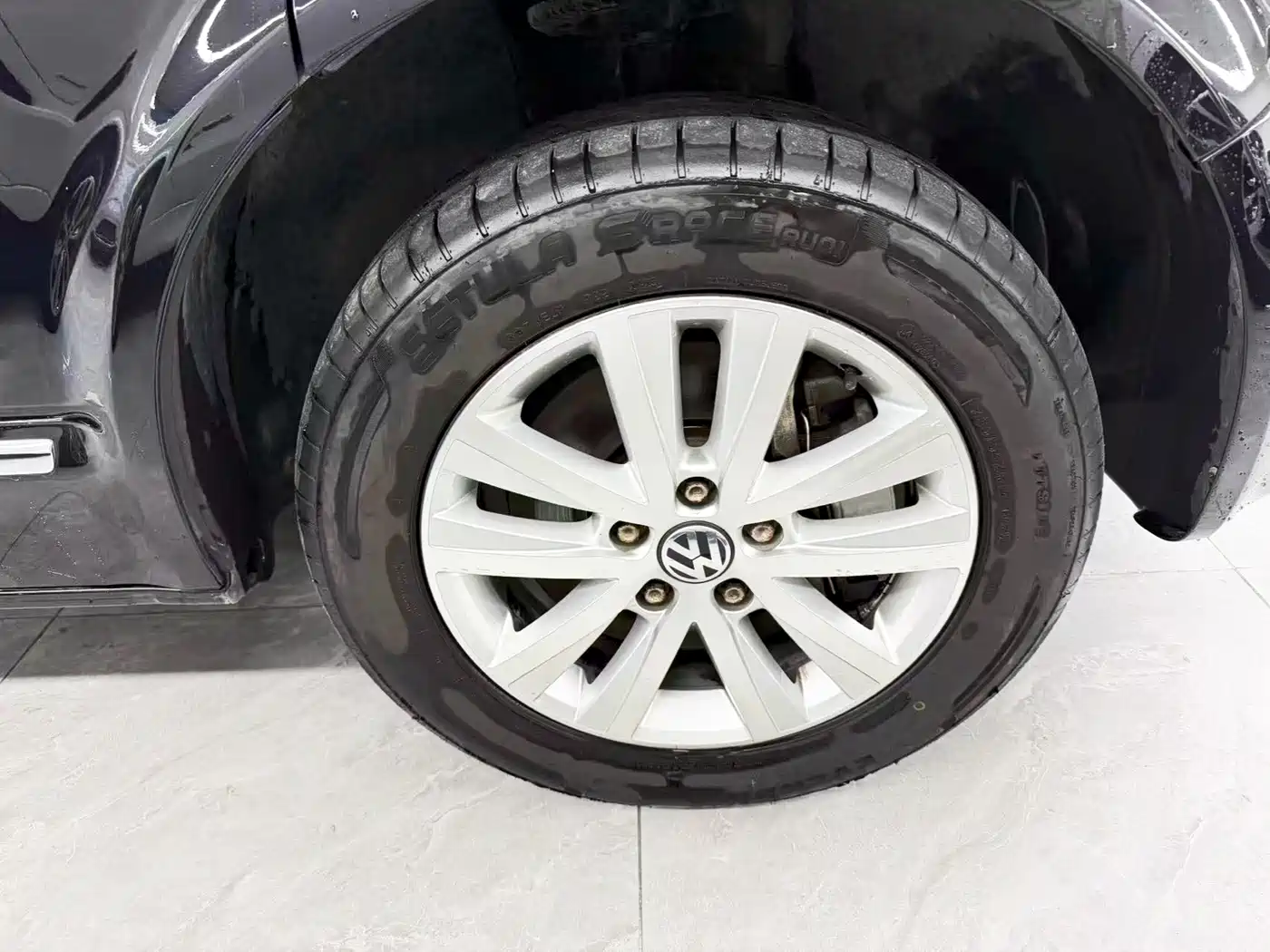 Volkswagen Multivan 2014 2012 2.0TSI 4WD Premium