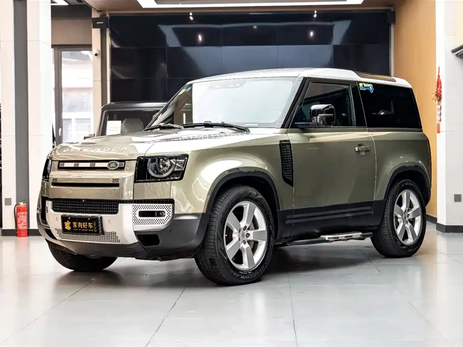 Land Rover Defender 2021 90 P400 Classic Replica Edition