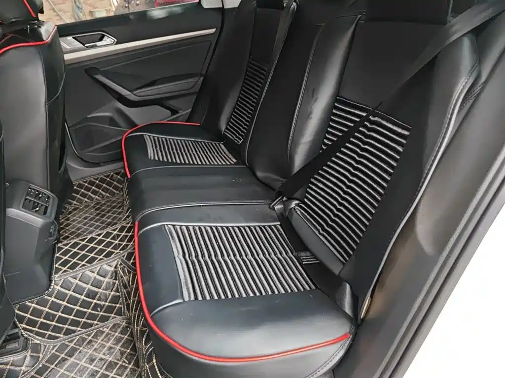 Volkswagen Lavida 2021 1.5L Auto Comfort Edition фото 14