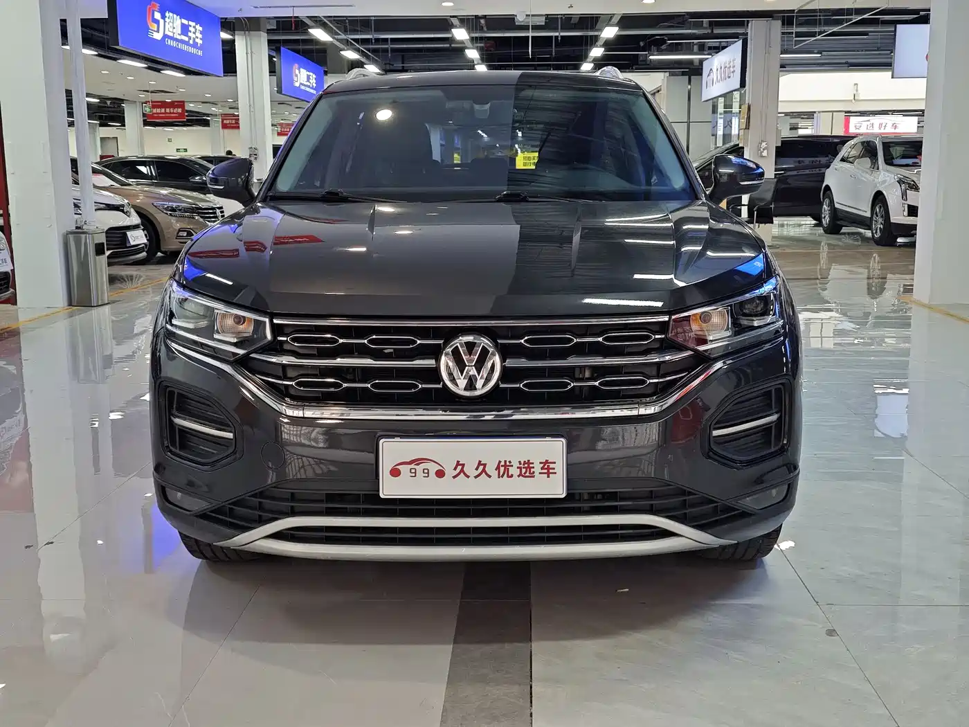 Volkswagen Tayron 2019 330TSI 2WD Luxury China VI фото 2