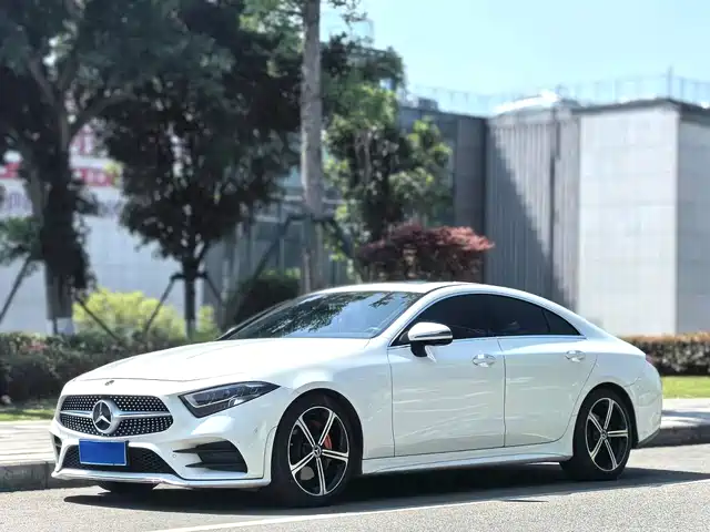 MERCEDES-BENZ CLS