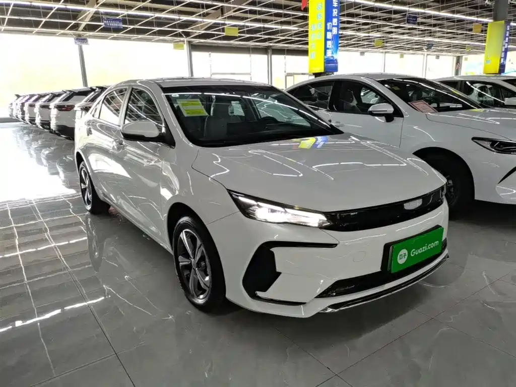 Geely Emgrand L HiP 2024 2024 Model Champion Edition 1.5TD-DHT Pro 100KM Surpassing Type