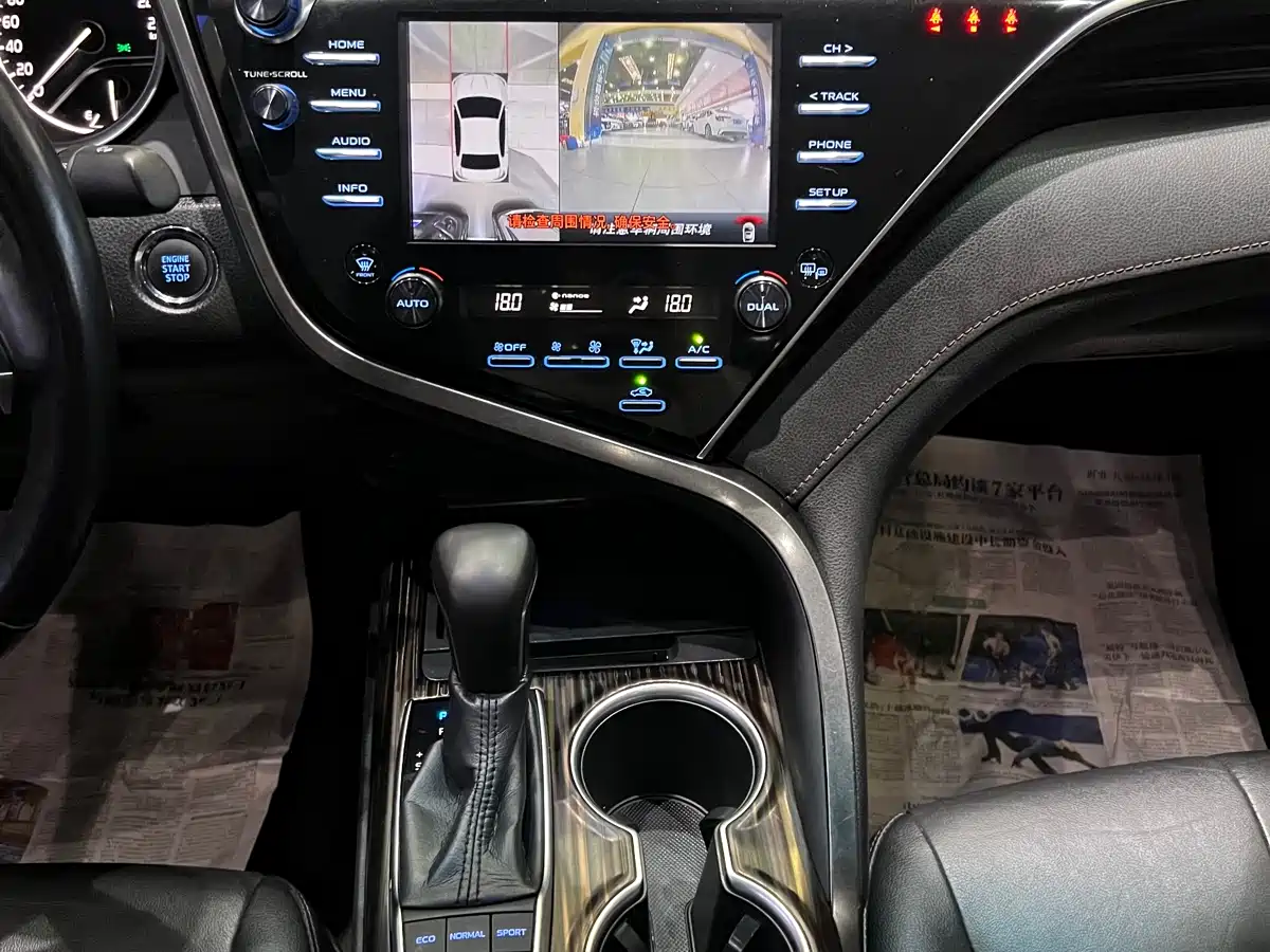 Toyota Camry 2018 2.5G Luxury Edition фото 13