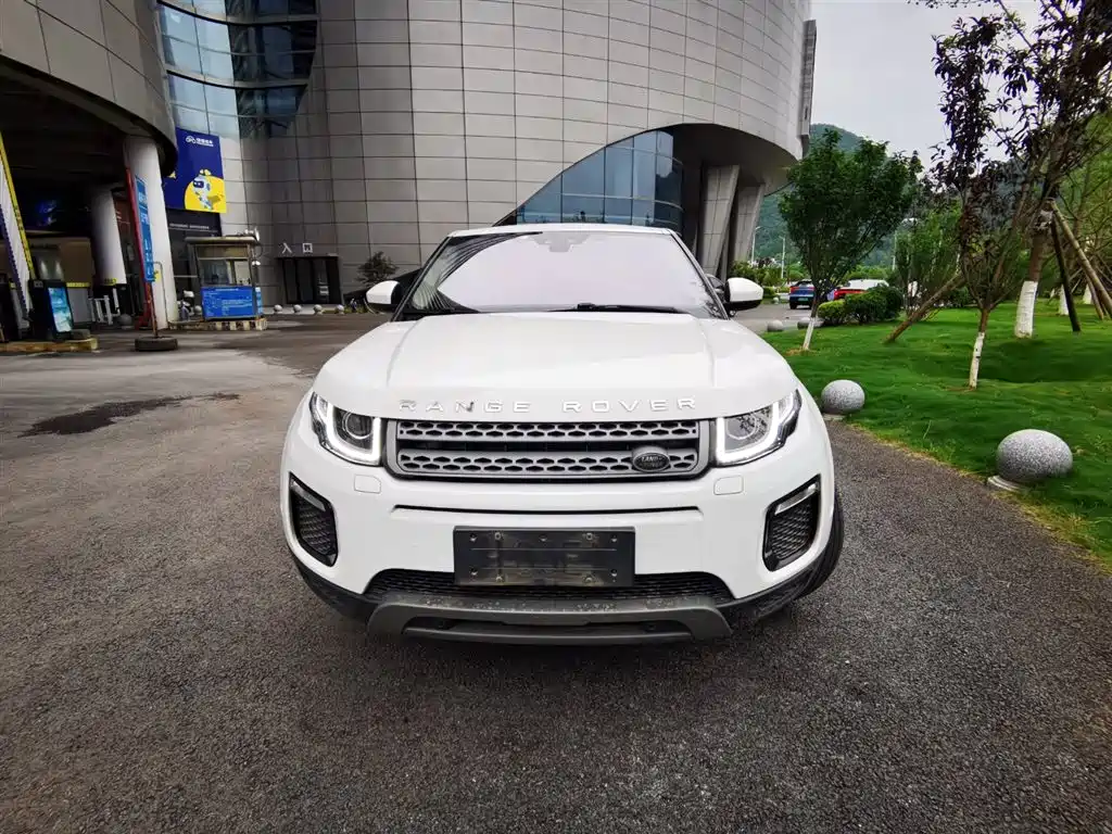 Land Rover Range Rover Evoque 2018 200PS PURE New Style фото 2