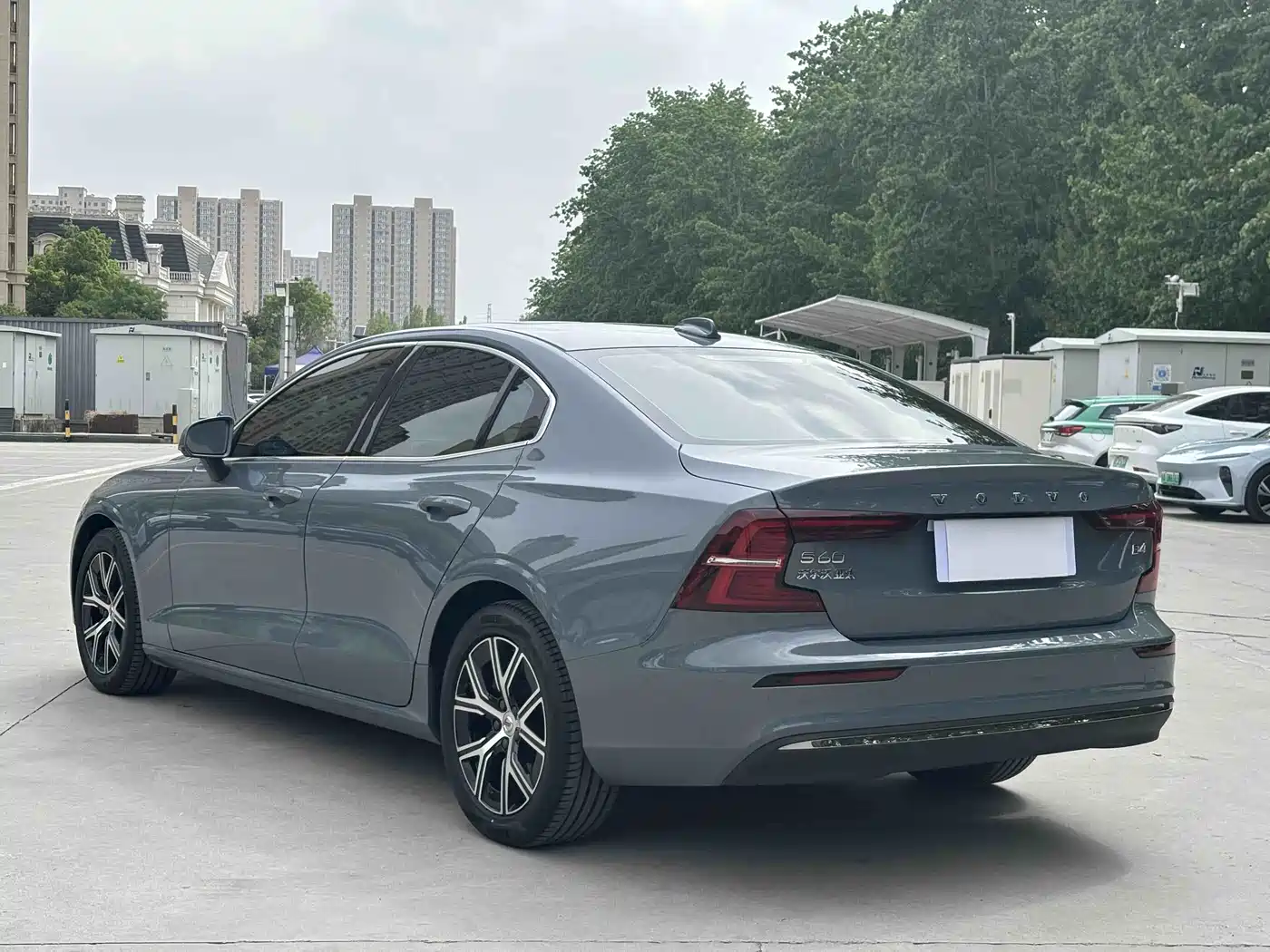 VOLVO S60