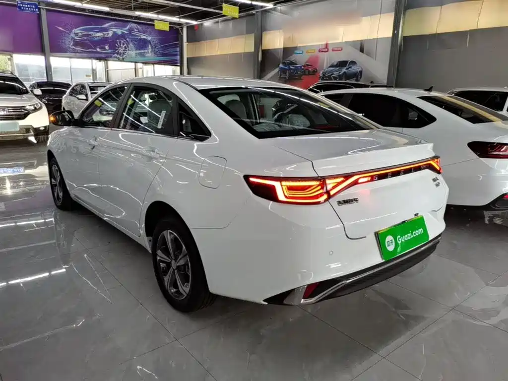 Geely Emgrand L HiP 2024 2024 Model Champion Edition 1.5TD-DHT Pro 100KM Surpassing Type