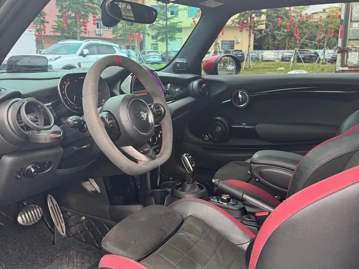 MINI JCW 2020 2.0T JOHN COOPER WORKS ALL-IN фото 4