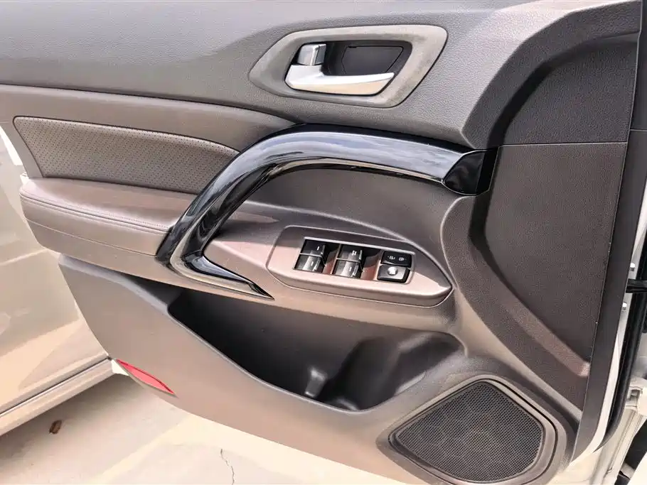 GAC Trumpchi Trumpchi GS4 2015 200T G-DCT Luxury Edition фото 7