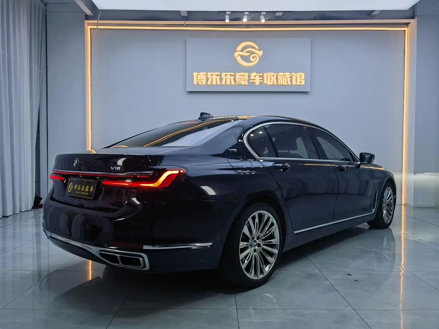 BMW 7 Series 2019 Facelift M760Li xDrive V12 Luxury Package фото 12