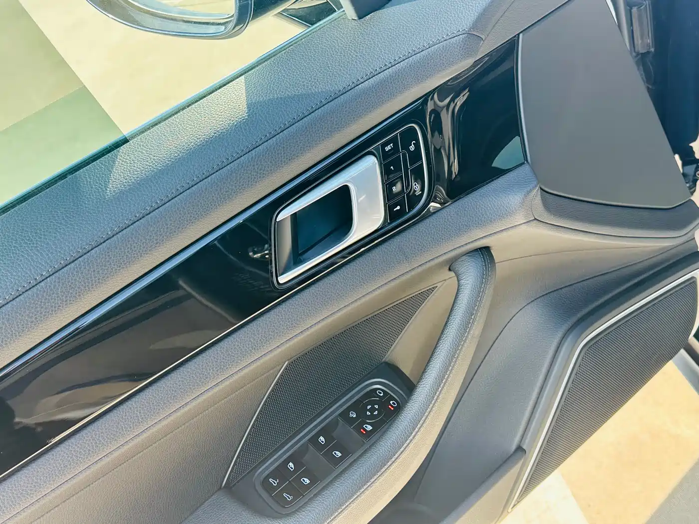 Porsche Panamera 2017 Panamera 3.0T фото 11