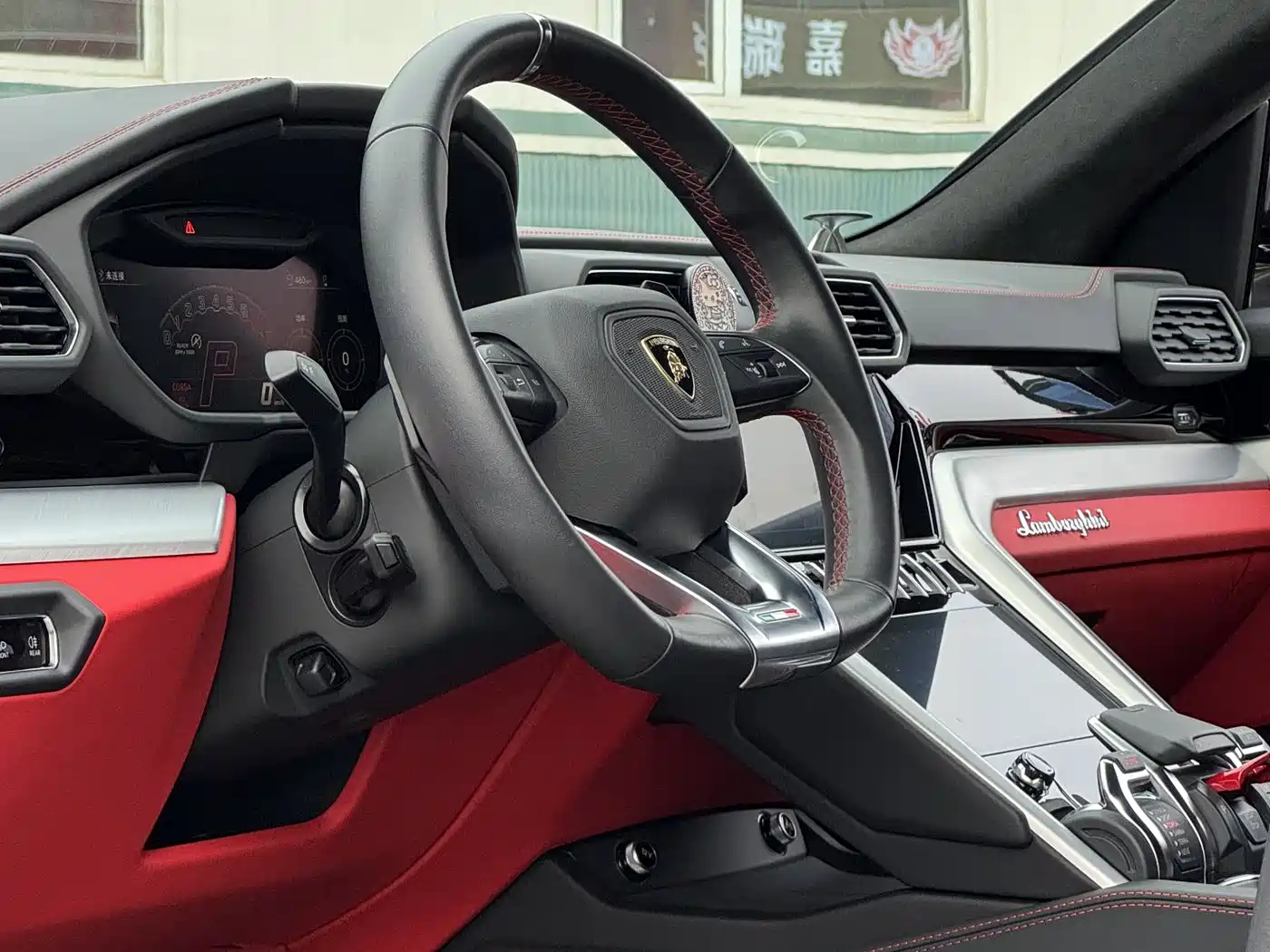 Lamborghini Urus 2023 4.0T V8 S фото 15