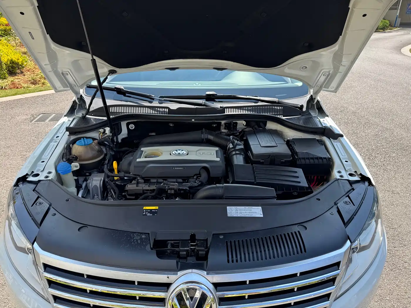 Volkswagen FAW-Volkswagen CC 2016 Model 1.8TSI Luxury фото 30