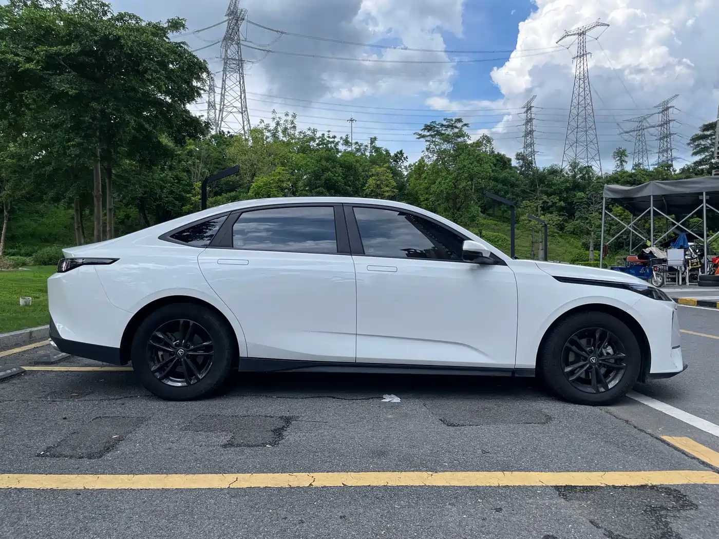Changan Yida 2024 2023 Blue Whale NE 1.5T GDI DCT Premium