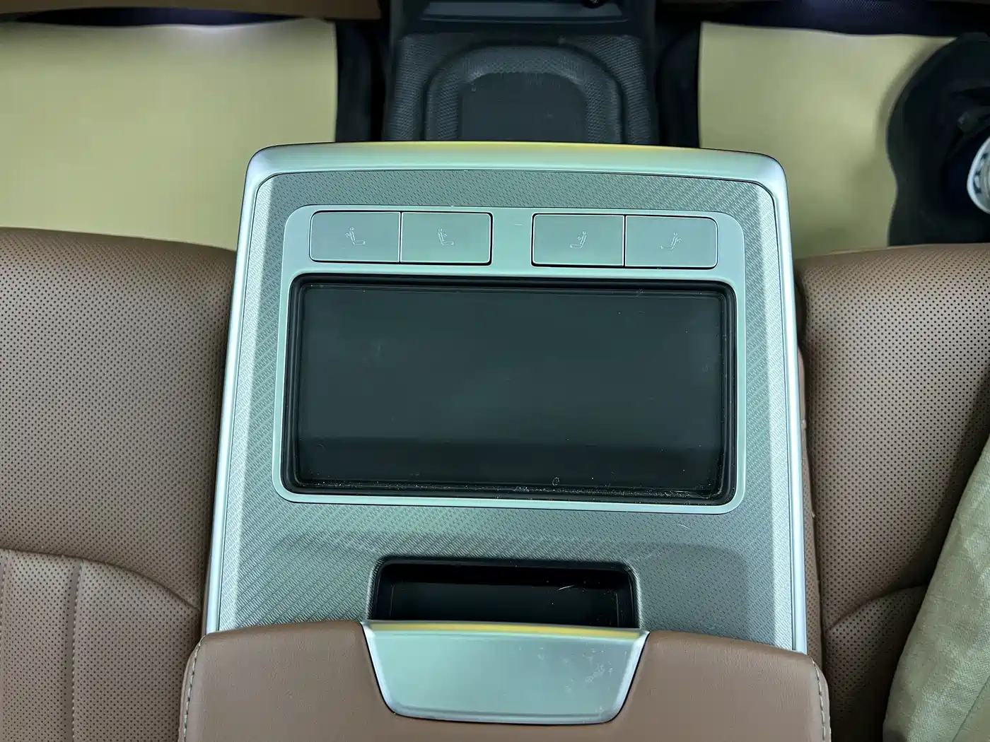 Audi A6L 2025 Model 45 TFSI Premium Dynamic + Ventilation Comfort Package фото 23