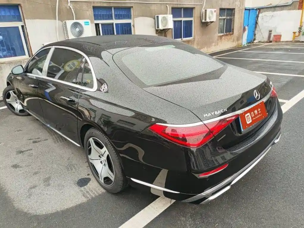 Photo 6 - Mercedes-Benz Maybach S-Class