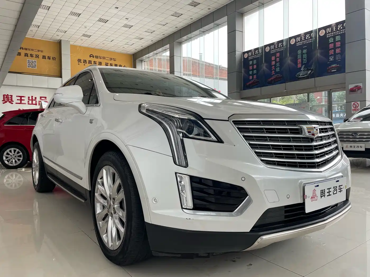 Cadillac XT5 2018 28E 4WD Platinum Edition фото 3
