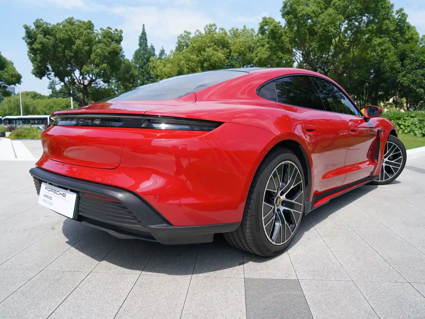Porsche Taycan 2020 Taycan фото 16