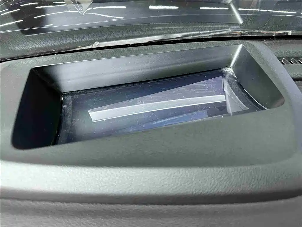 GAC Trumpchi Trumpchi GS8 2022 Dual Engine Series 2.0TM 2WD Premium Edition (6-Seater) фото 17