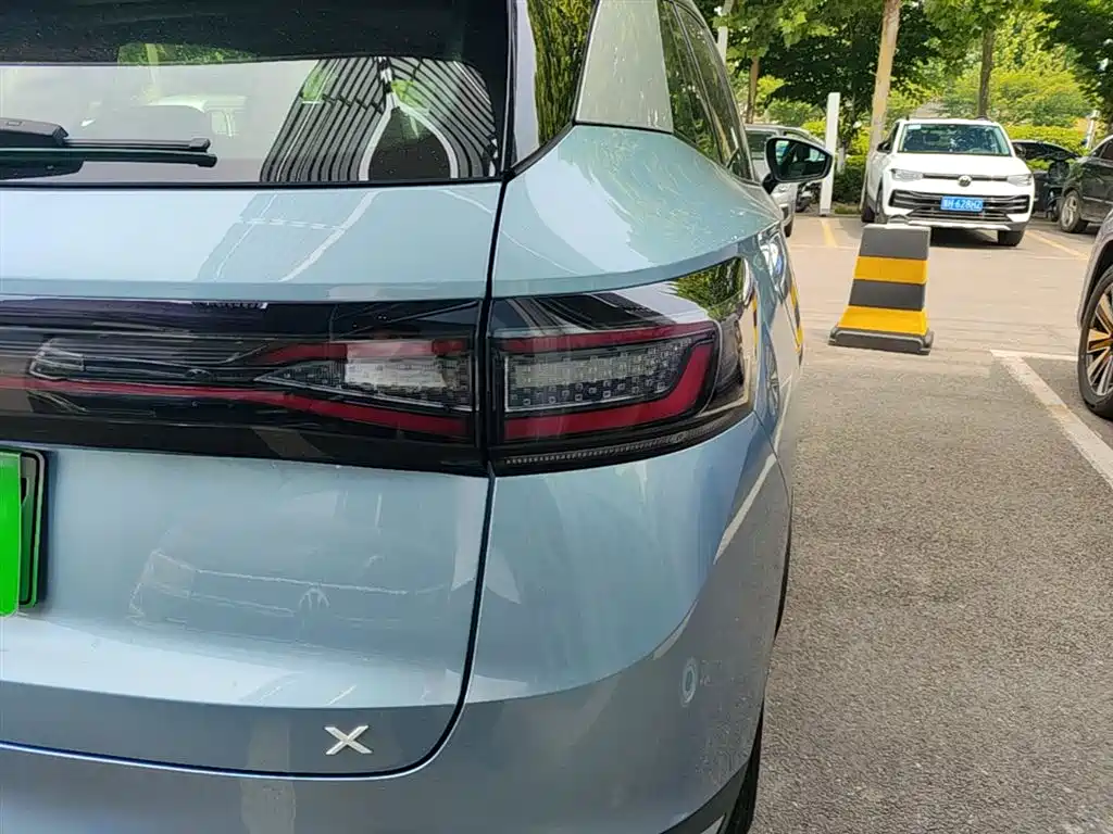 Volkswagen ID.4 X 2025 Smart Pure Intelligent Edition фото 8