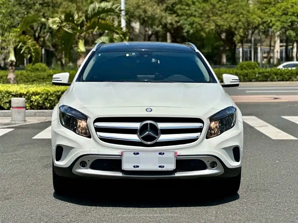 Mercedes-Benz GLA 2017 GLA 200 Dynamic фото 8