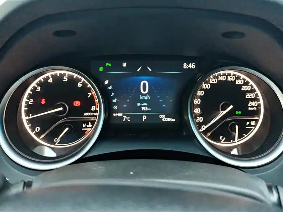 Toyota Camry 2021 2.0G Luxury Edition фото 14