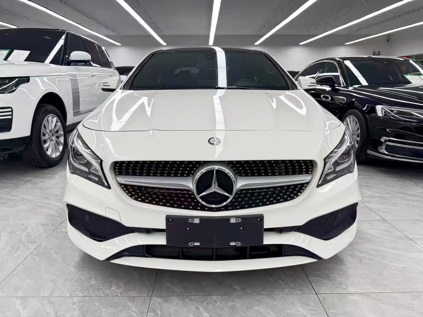 Mercedes-Benz CLA (Import) 2016 CLA 200 Fashion фото 2