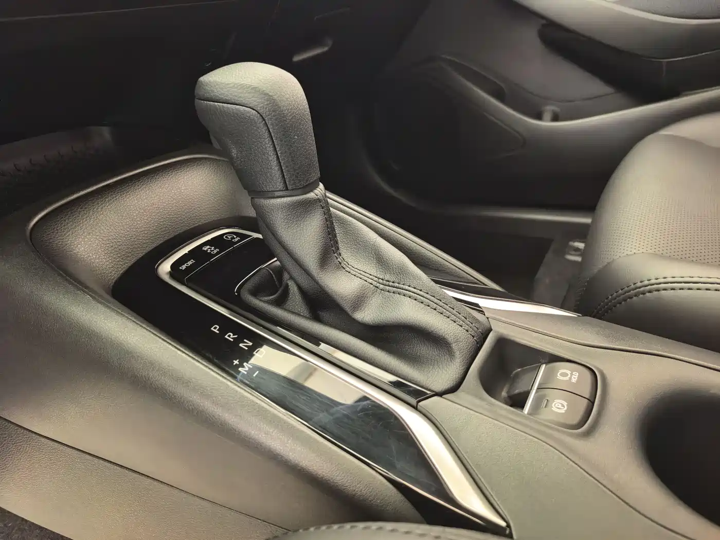 Toyota Levin 2023 185T CVT Sport фото 7