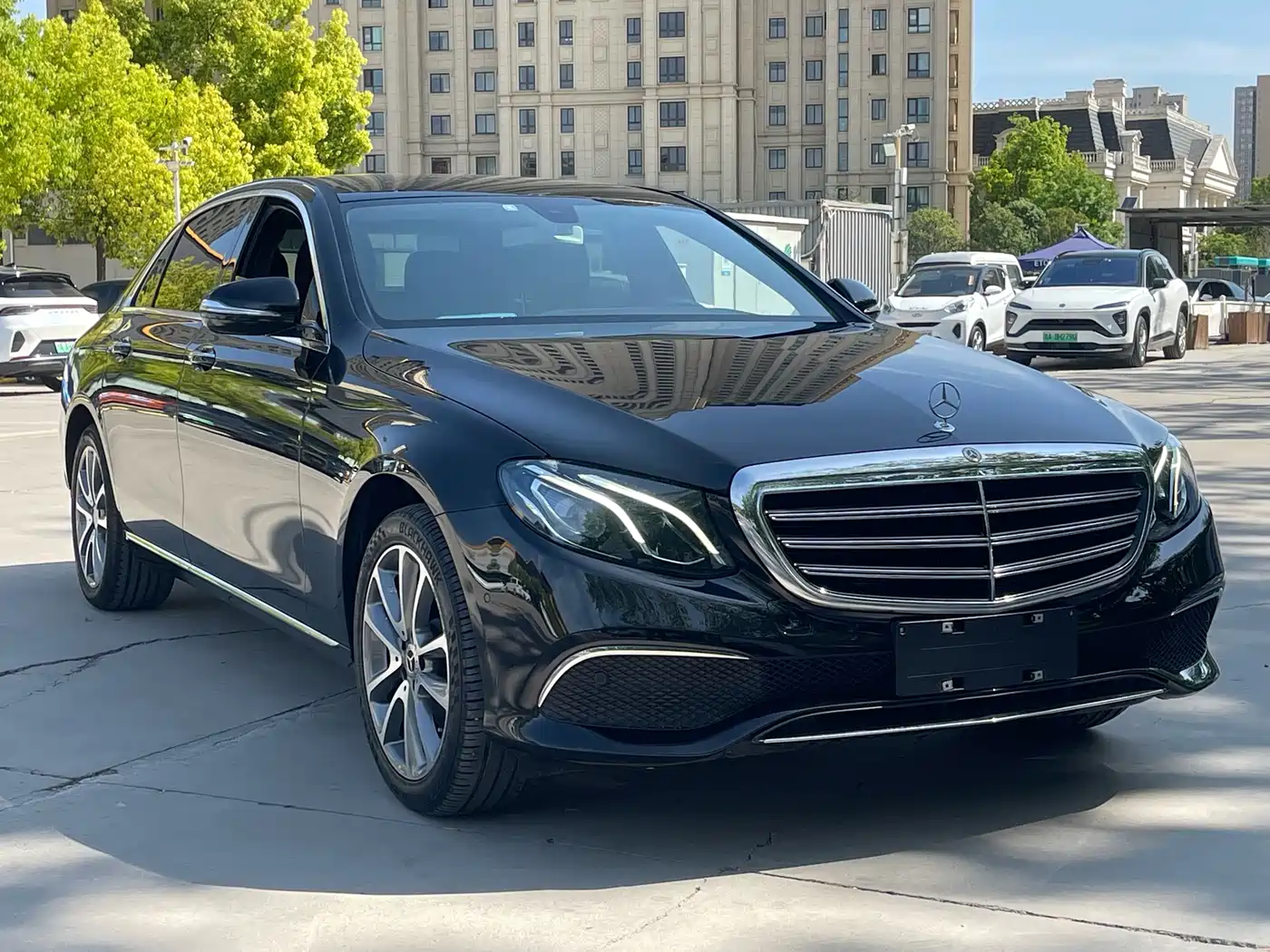 MERCEDES-BENZ E CLASS