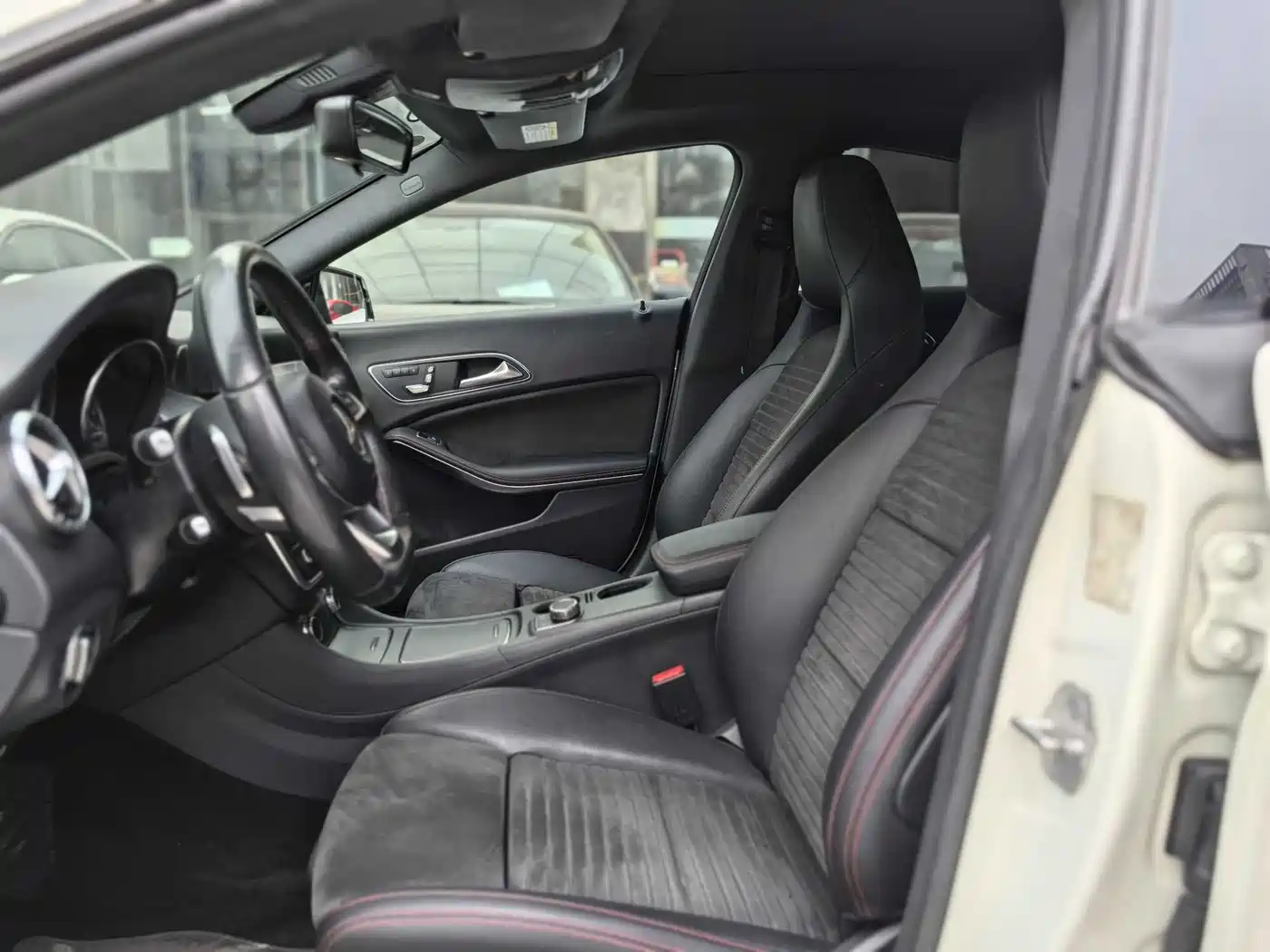 Mercedes-Benz CLA (Import) 2017 CLA 220 4MATIC фото 15