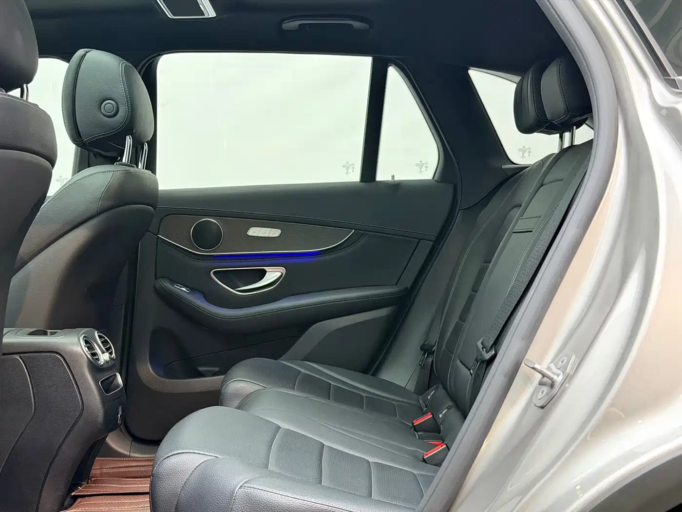 Mercedes-Benz GLC 2020 GLC 300 L 4MATIC Dynamic фото 8