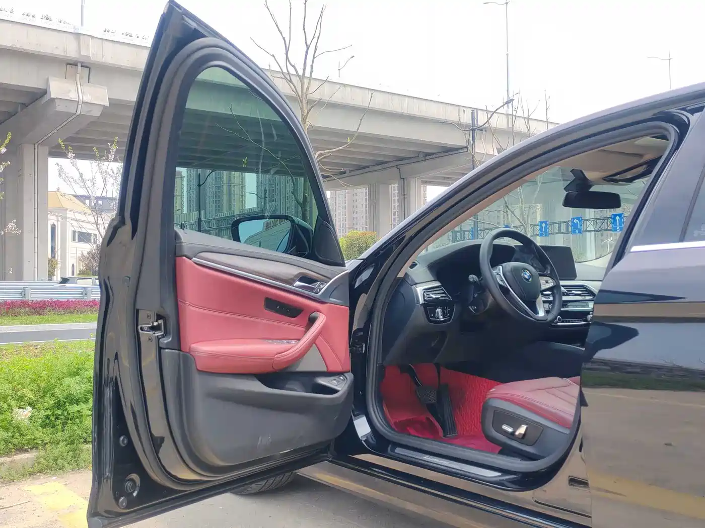 BMW 5 SERIES NEW ENERGY