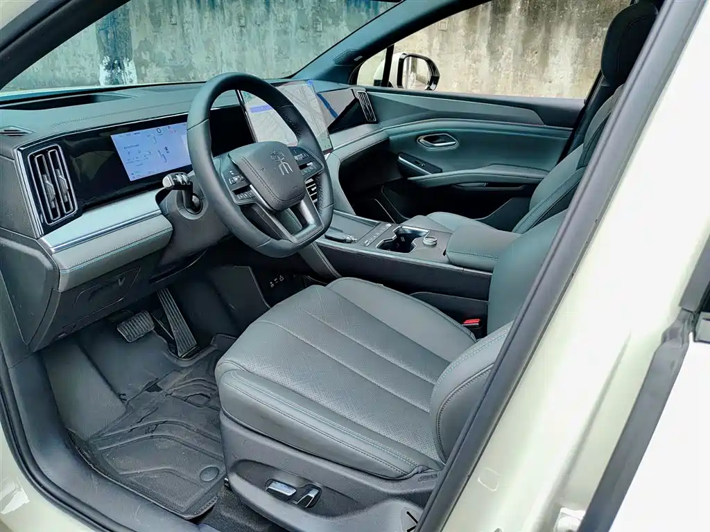 BYD Song L DM-i 2026 200KM Excellence фото 7