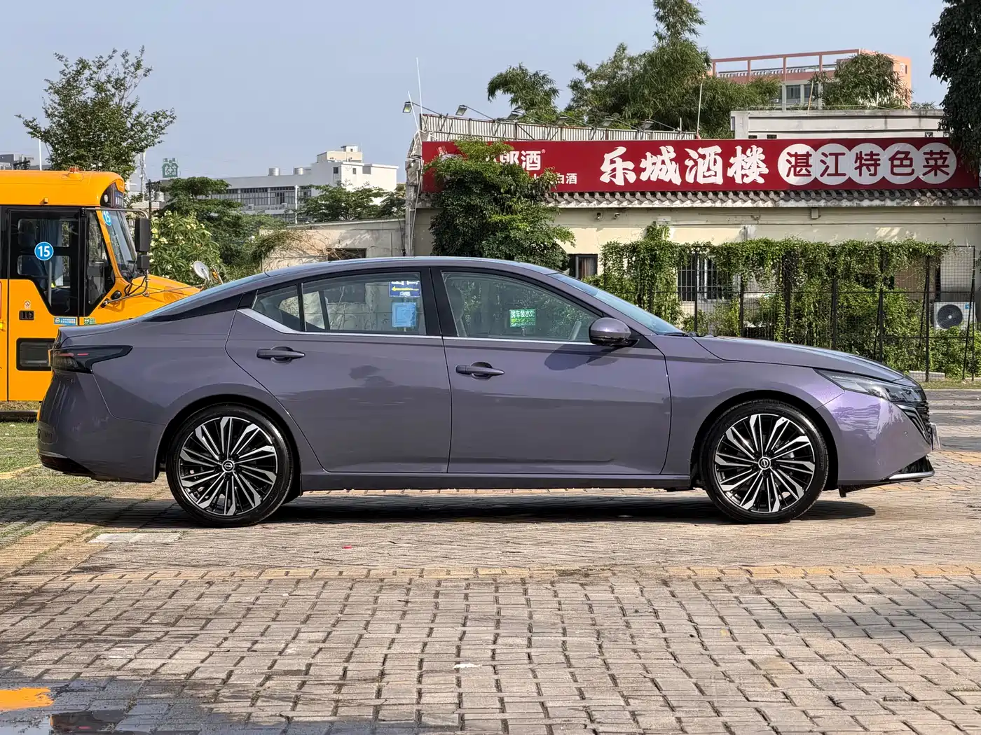 NISSAN TEANA