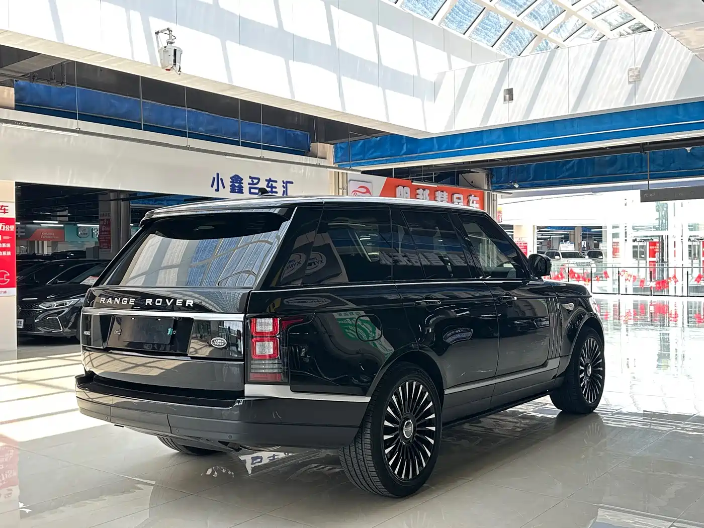 Land Rover Range Rover 2016 3.0 SC V6 Vogue фото 16