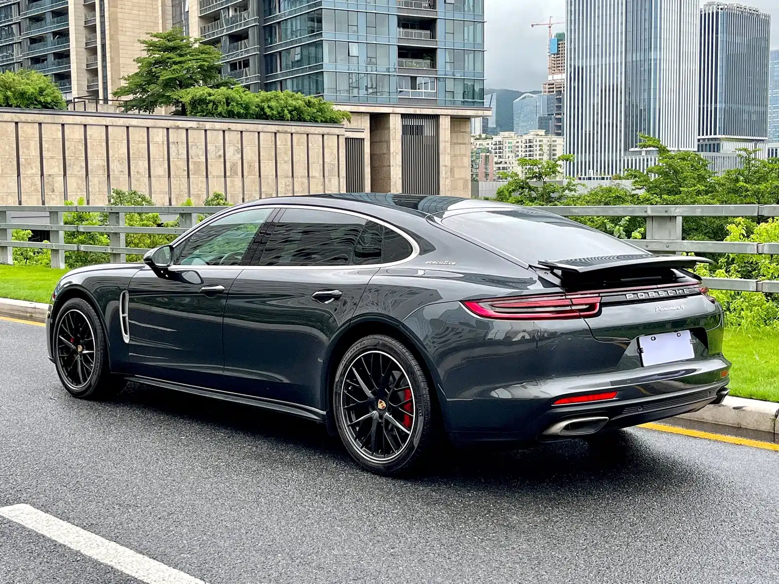 Фото 4 - Porsche Panamera
