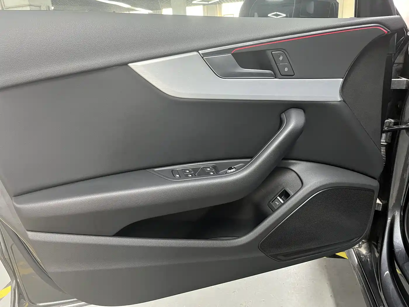 Audi A4L 2020 40 TFSI Luxury Dynamic фото 11
