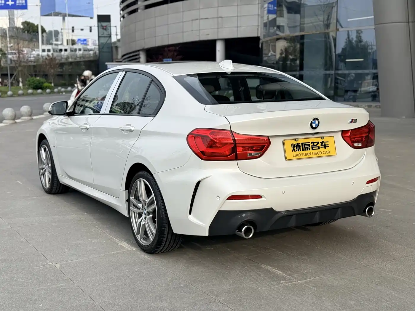BMW 1 Series 2020 Model 125i Leading M Sport Package фото 5