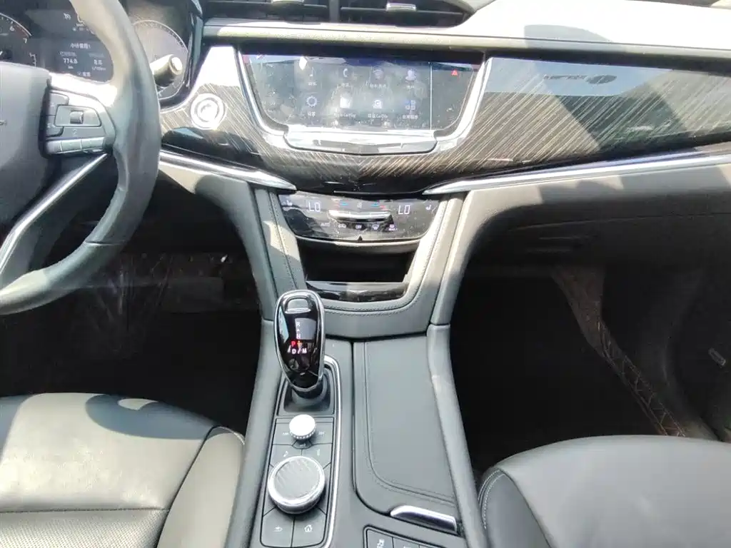 Cadillac XT6 2021 28T 6-Seater Style фото 7
