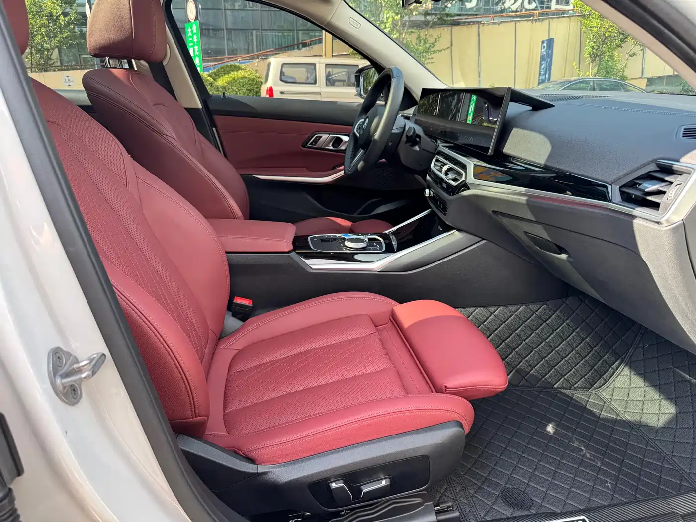 BMW i3 2024 eDrive 35 L фото 8