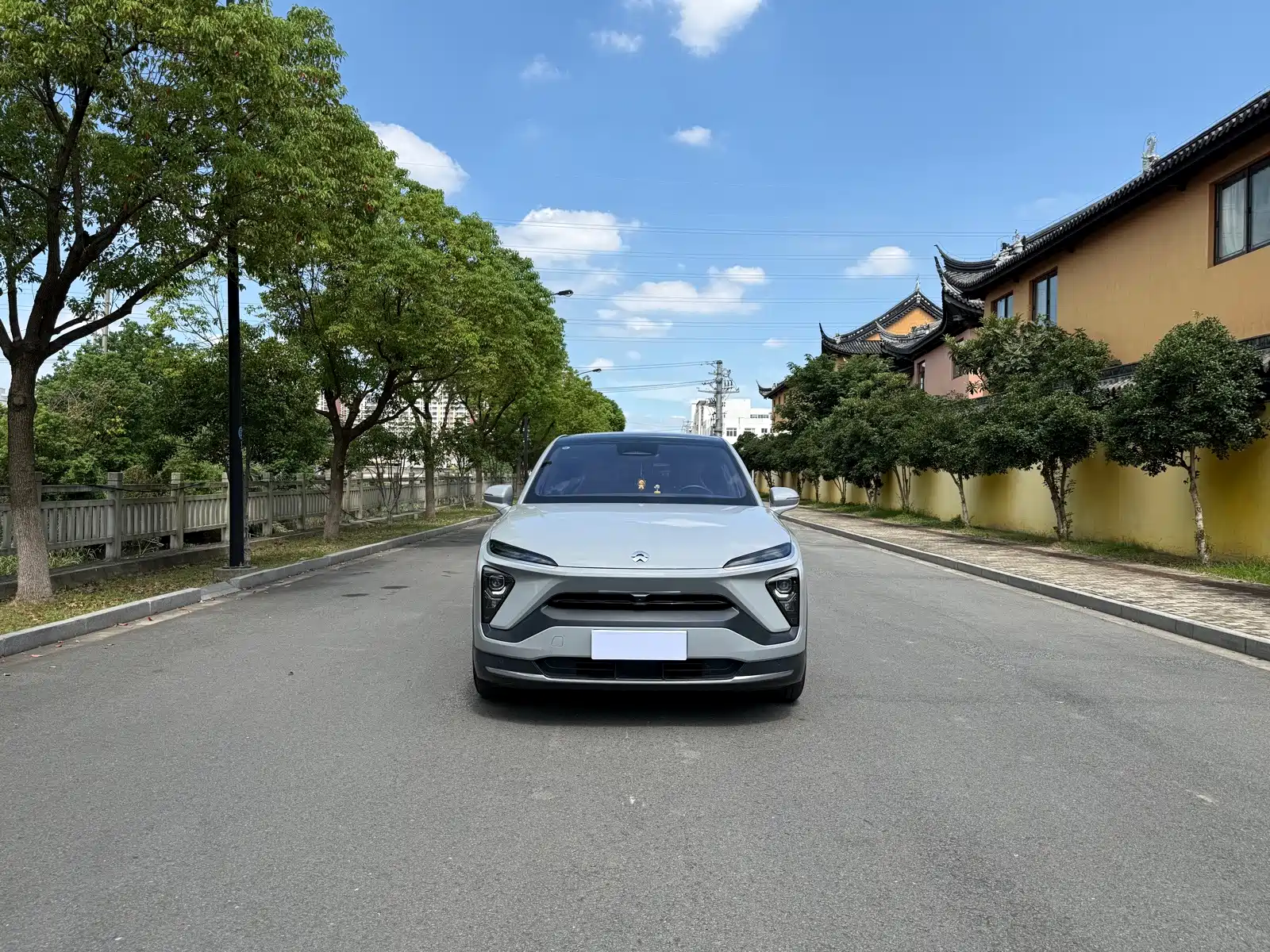 Фото 2 - NIO EC6