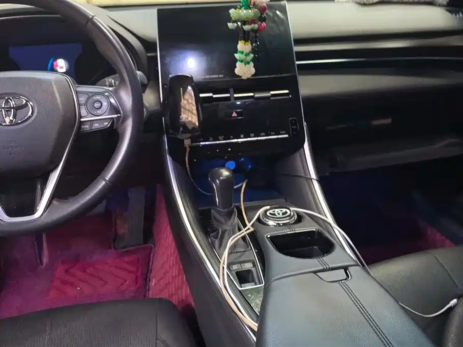 Toyota Avalon 2022 2.0L Luxury Edition фото 16