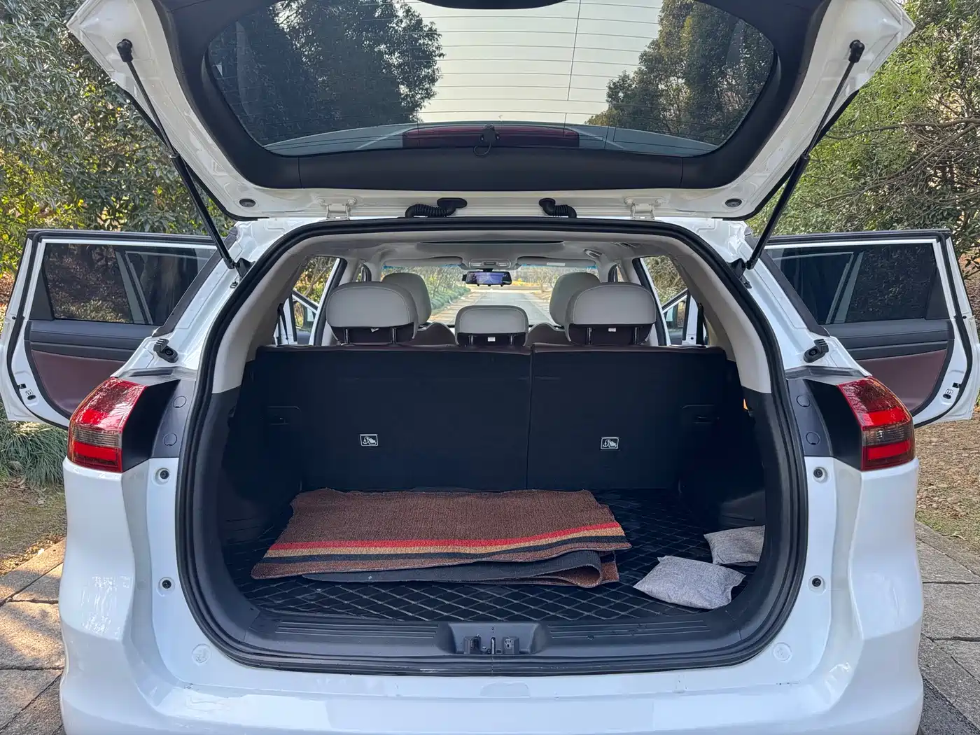 GEELY AUTOMOBILE BOYUE