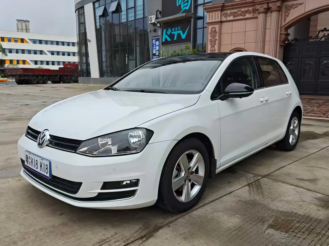 Volkswagen Golf 2017 230TSI Auto Comfort Millionth Anniversary Edition