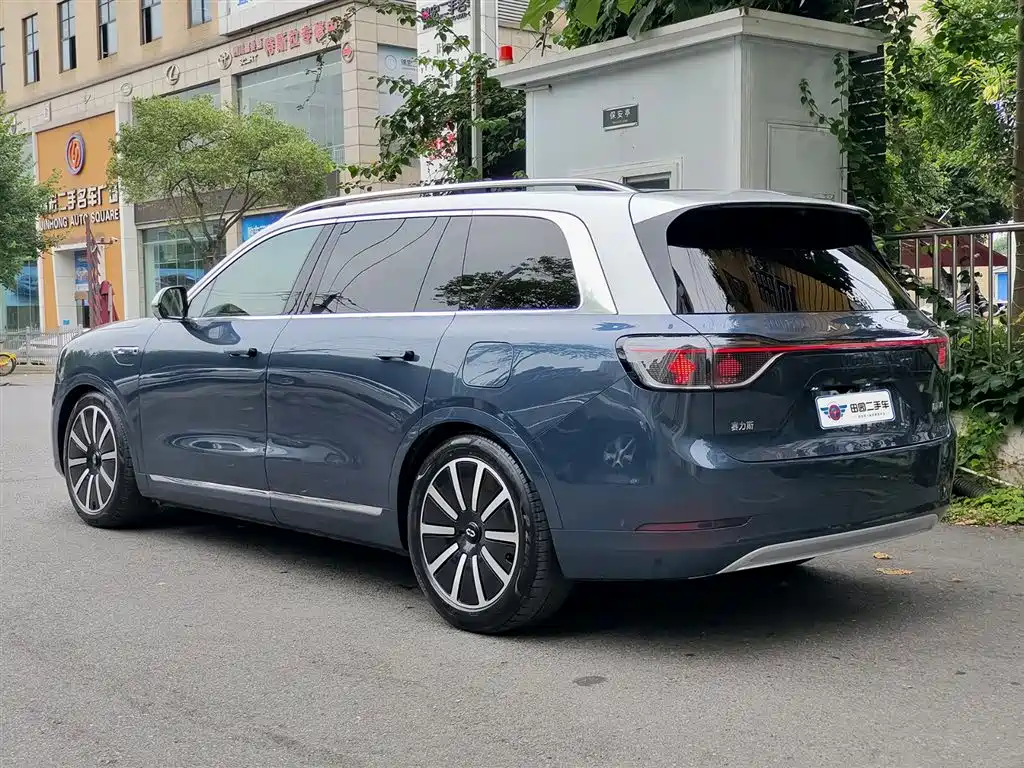 AITO Wenjie AITO M9 2024 Extended Range Ultra 42kWh 6-Seater фото 4