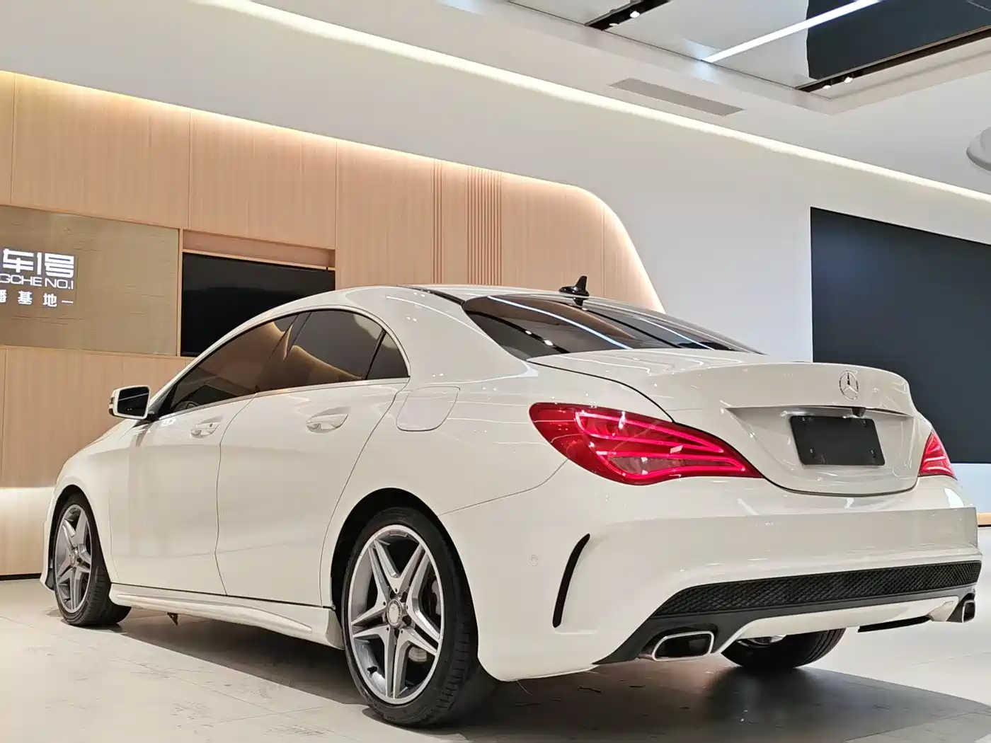 Mercedes-Benz CLA (Import) 2015 CLA 220 4MATIC фото 7