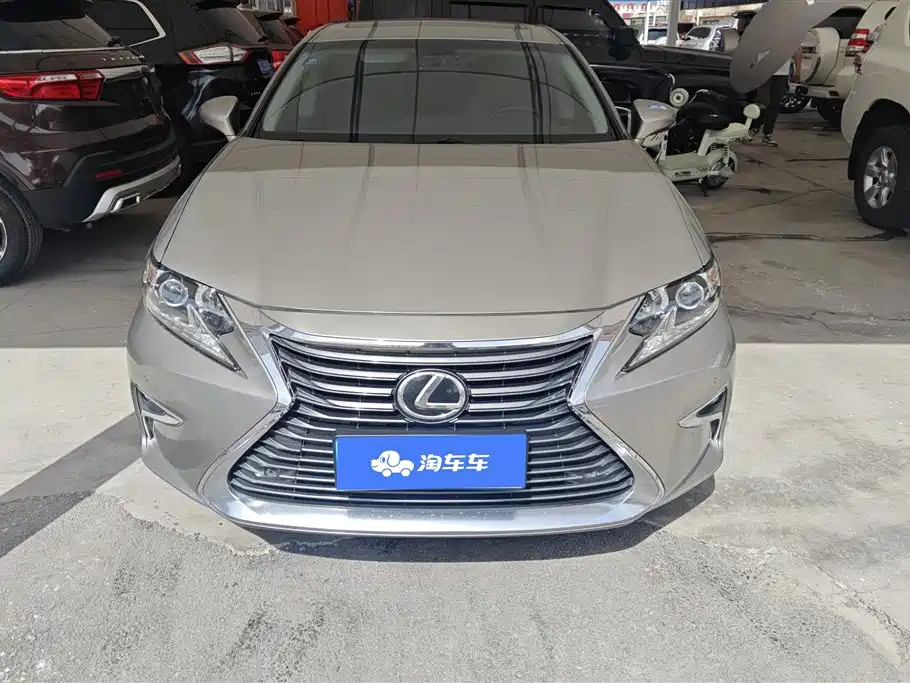Lexus ES 2015 200 Elite Edition фото 2