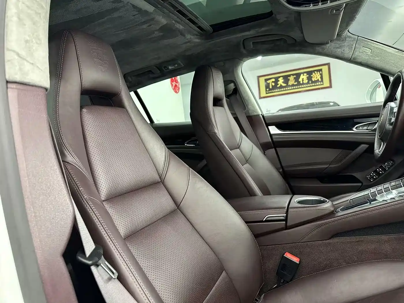 Porsche Panamera 2013 Panamera 4 Platinum Edition 3.6L фото 18