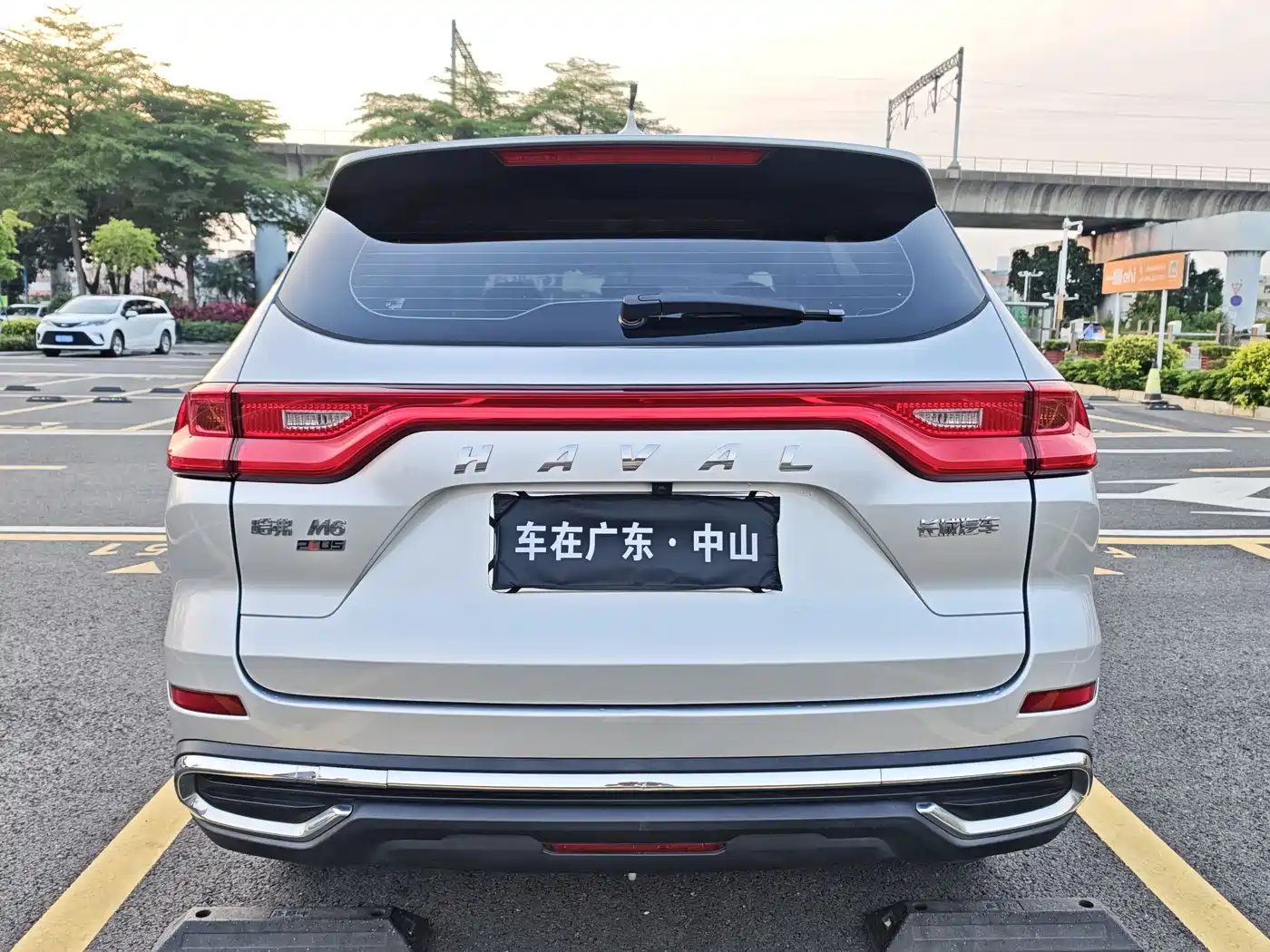 Haval M6 2021 PLUS 1.5T DCT Luxury Smart Connect фото 9