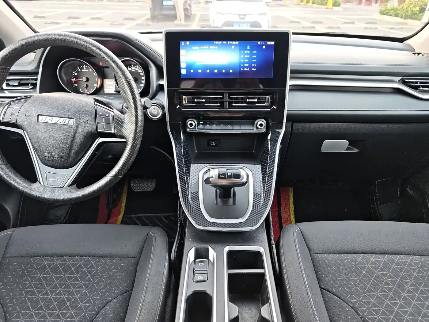 Haval M6 2021 PLUS 1.5T DCT Luxury Smart Connect фото 18